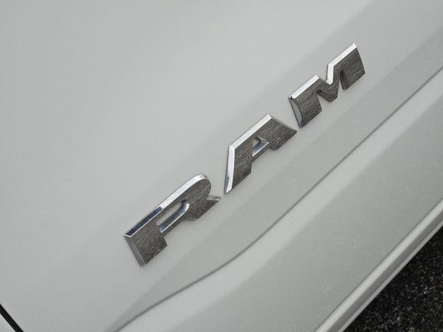 2022 RAM 1500 Lone Star Crew Cab 4x4 5'7" Box