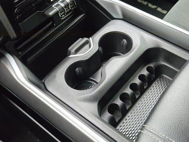 2022 RAM 1500 Lone Star Crew Cab 4x4 5'7" Box