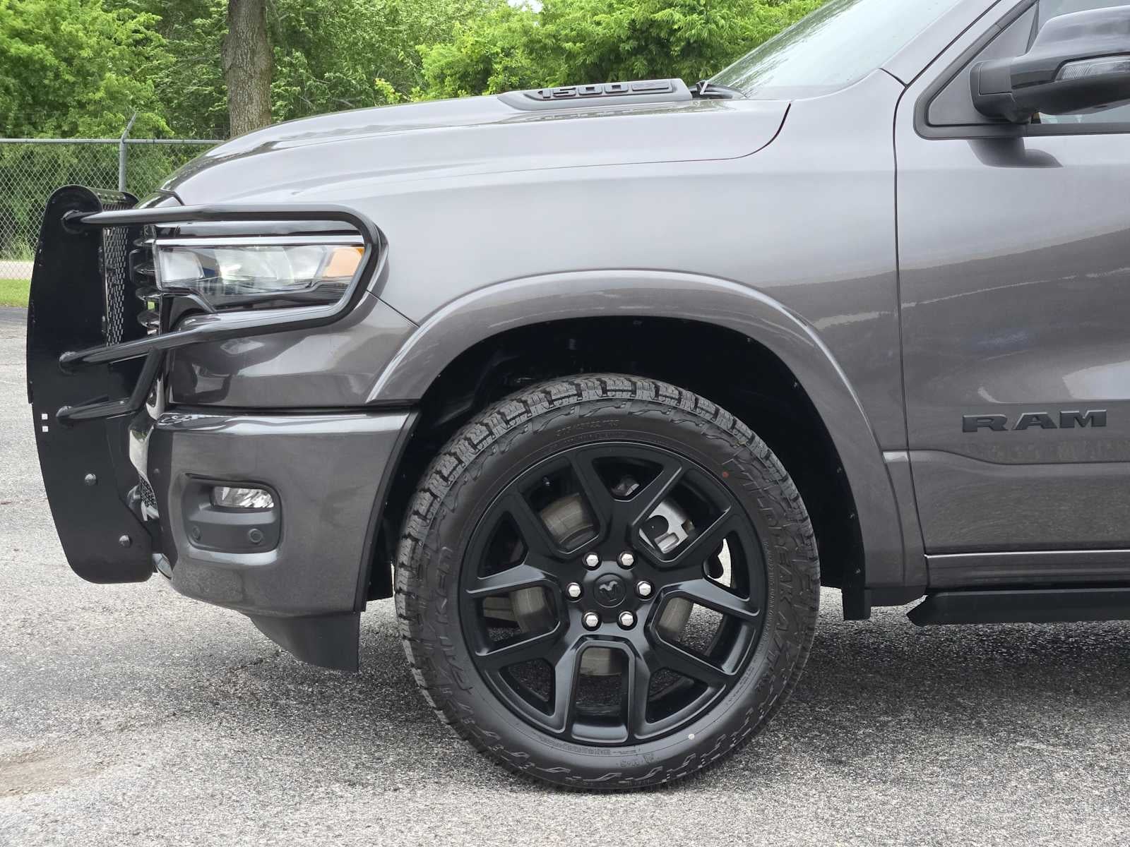 2025 RAM 1500 Laramie Crew Cab 4x4 5'7" Box