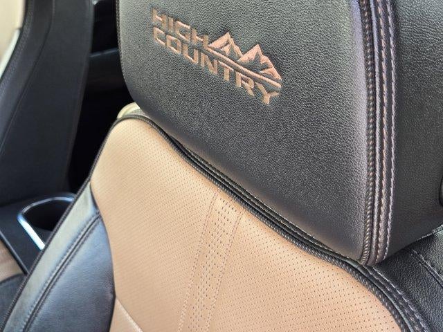 2025 Chevrolet Silverado 3500HD High Country - Photo 16