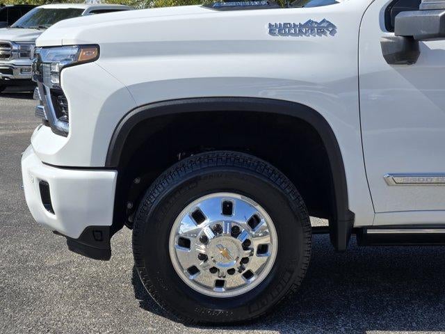 2025 Chevrolet Silverado 3500HD High Country - Photo 8