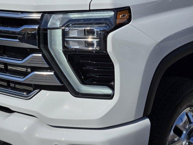 2025 Chevrolet Silverado 3500HD High Country - Photo 9