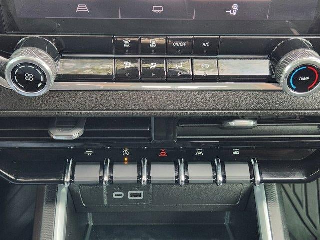 2024 Chevrolet Colorado WT