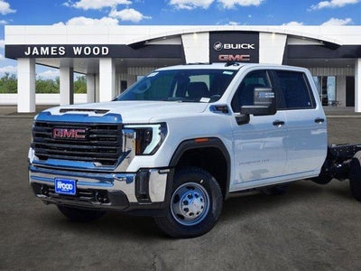 2026 GMC Sierra 3500 HD Chassis Cab Pro