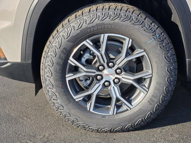 2027 GMC Acadia AT4