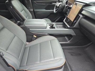 2025 GMC Acadia AT4