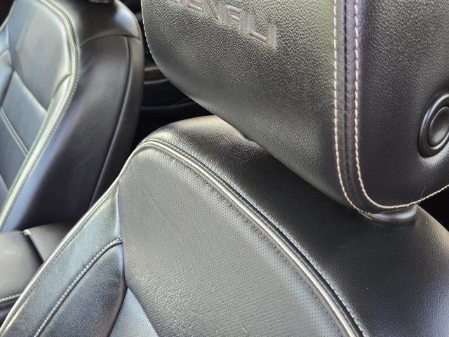 2021 GMC Acadia Denali - Photo 16