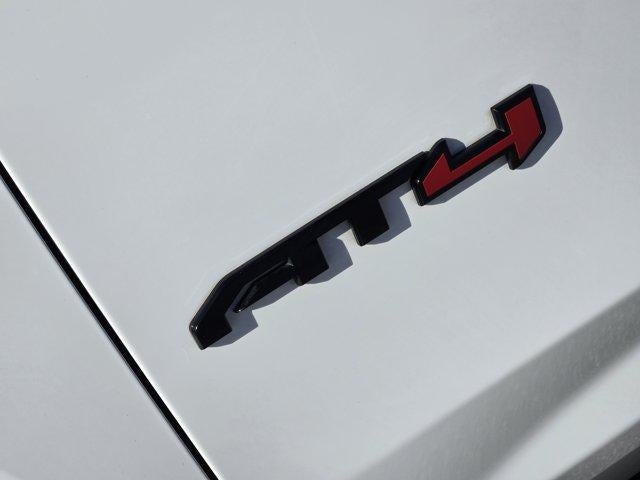 2024 GMC Yukon XL AT4 - Photo 10