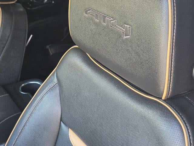 2024 GMC Yukon XL AT4 - Photo 16