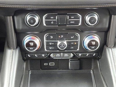 2024 GMC Yukon XL AT4