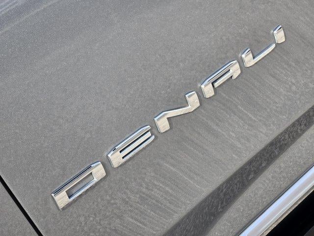 2026 GMC Yukon XL Denali - Photo 10