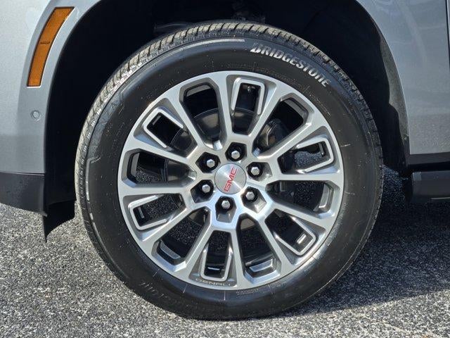 2026 GMC Yukon XL Denali - Photo 13