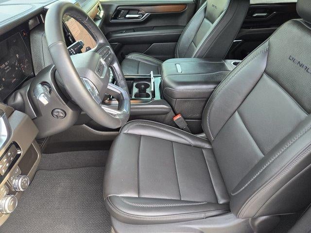 2026 GMC Yukon XL Denali - Photo 14