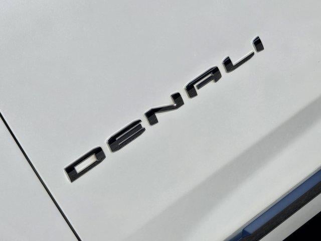 2024 GMC Yukon XL Denali - Photo 10