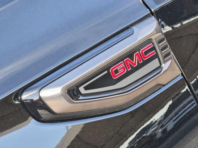 2025 GMC Yukon AT4 Ultimate - Photo 11