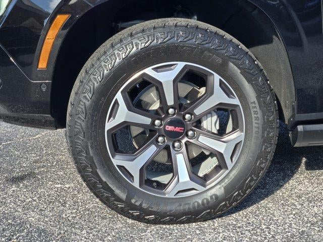 2025 GMC Yukon AT4 Ultimate - Photo 13