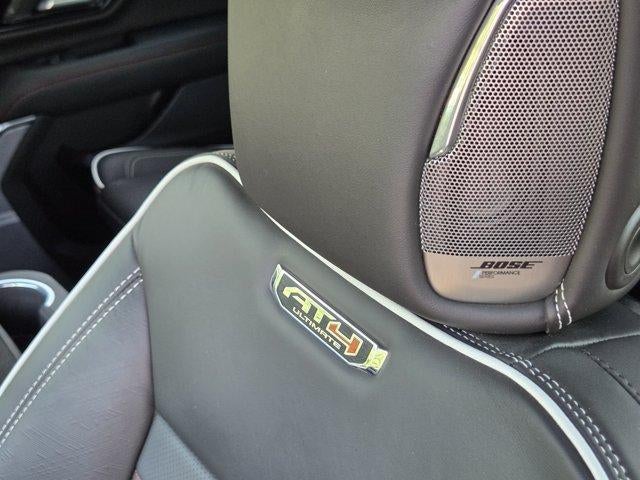 2025 GMC Yukon AT4 Ultimate - Photo 16