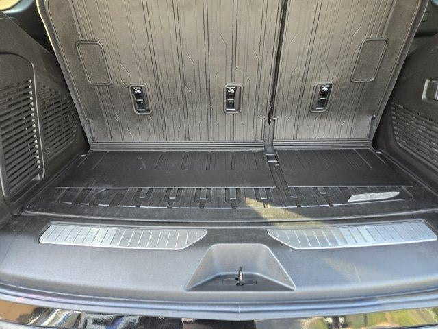 2025 GMC Yukon AT4 Ultimate - Photo 33