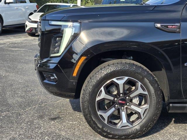 2025 GMC Yukon AT4 Ultimate - Photo 8