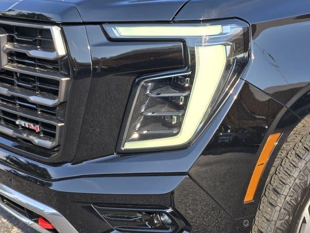 2025 GMC Yukon AT4 Ultimate - Photo 9