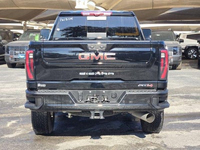 2024 GMC Sierra 2500 HD AT4