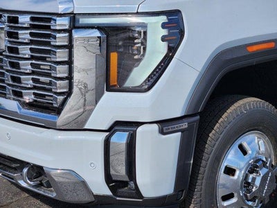 2026 GMC Sierra 3500 HD Denali DRW