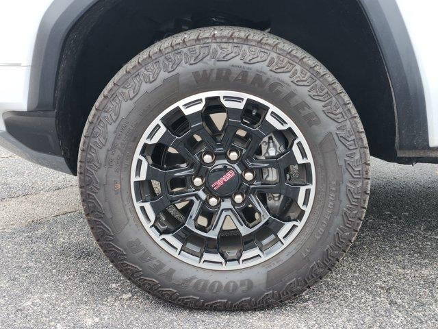 2026 GMC Canyon AT4 - Photo 10