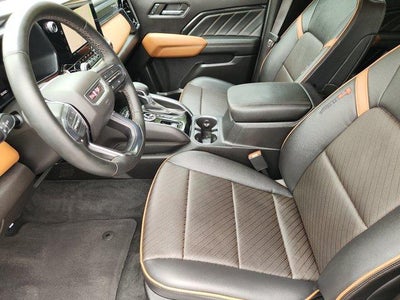 2023 GMC Canyon 4WD AT4