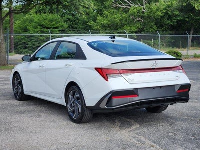 2025 Hyundai Elantra Hybrid SEL Sport