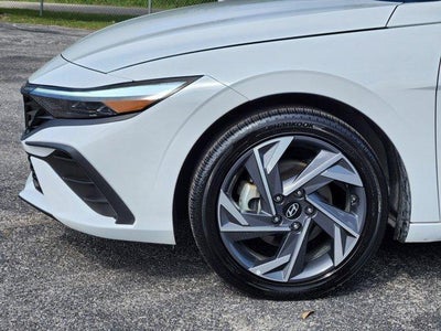 2025 Hyundai Elantra Hybrid SEL Sport