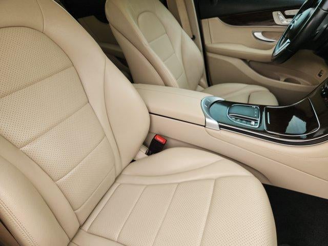 2021 Mercedes-Benz GLC GLC300 - Photo 15