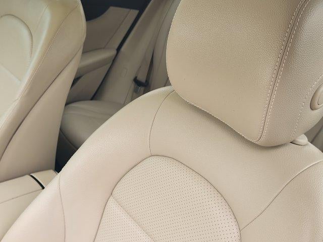 2021 Mercedes-Benz GLC GLC300 - Photo 16